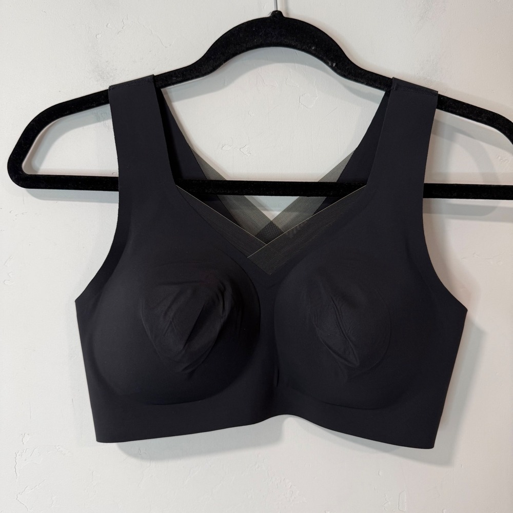 Evelyn & Bobbie Womens Defy Bra Small Black Excellent EB Core Seamless Wirefree
